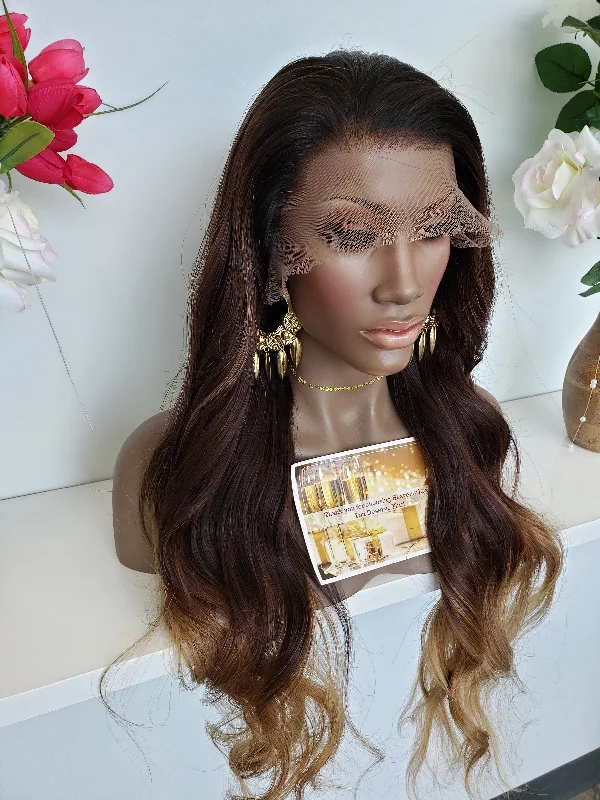 BOUJIE BOMBSHELL Lace Wig