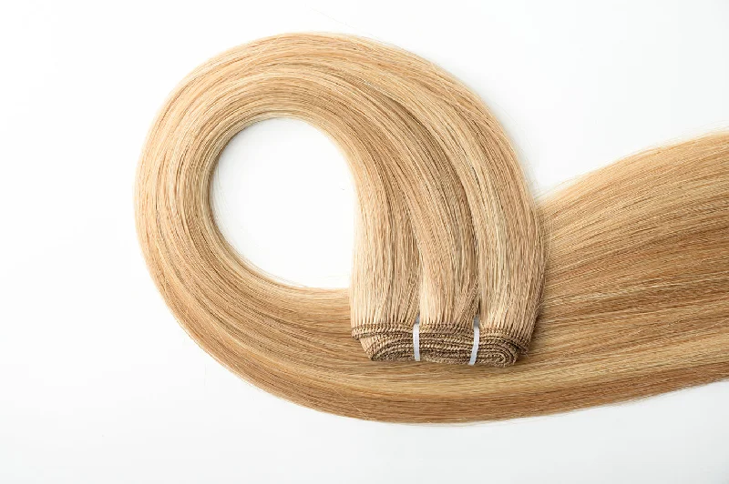 #16/22 Caramel Light Blonde Mix Traditional Weft Extensions